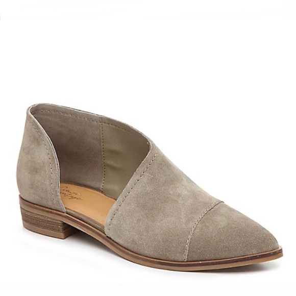 Crown Vintage Shoes - Never worn outside Crown Vintage flat booties